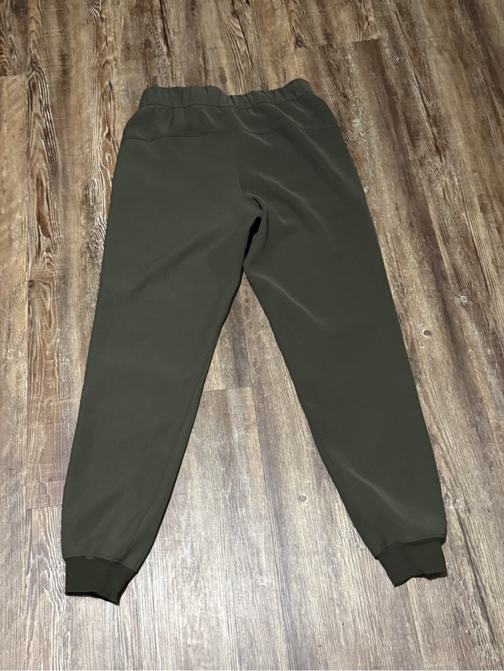 Lululemon On The Fly Joggers Women's Medium Pull On Travel Woven in Dark Olive - Picture 4 of 4